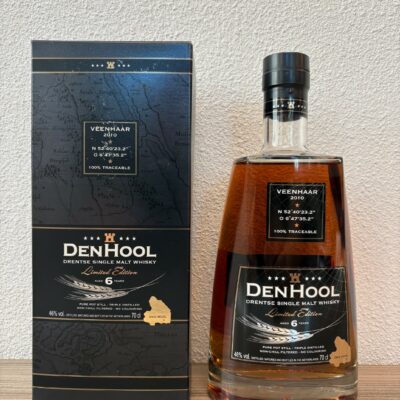 https://www.greedyspirits.nl/wp-content/uploads/2025/09/DenHool-Veenhaar-6y-400x400.jpg